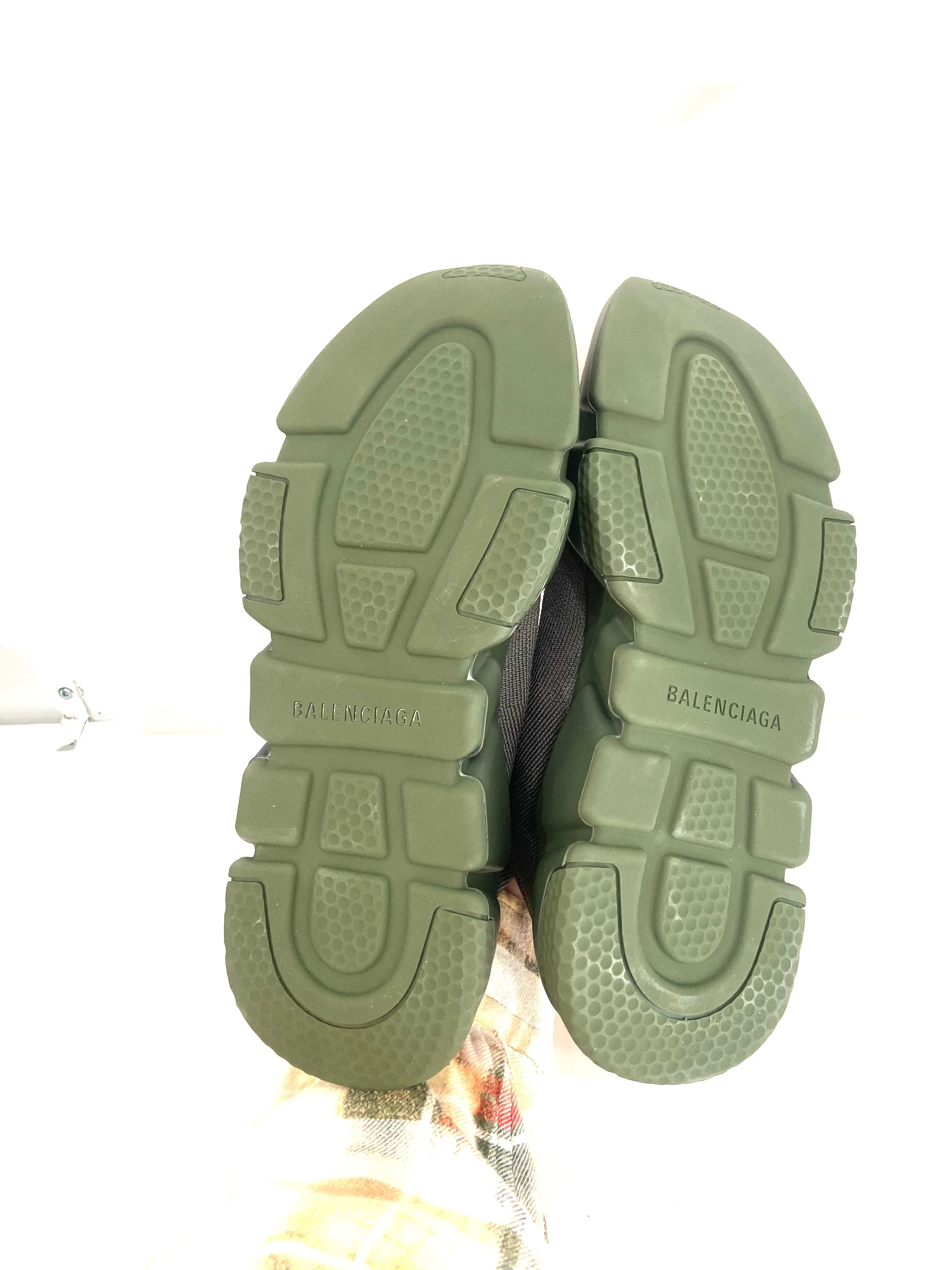 BALENCIAGA SPEED GRAFFITI LOGO SNEAKERS