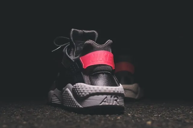 Nike Air Huarache Premium 'Safari' Trainers, Gray